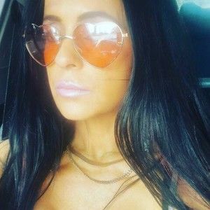 Meet your Posher, Sabrina